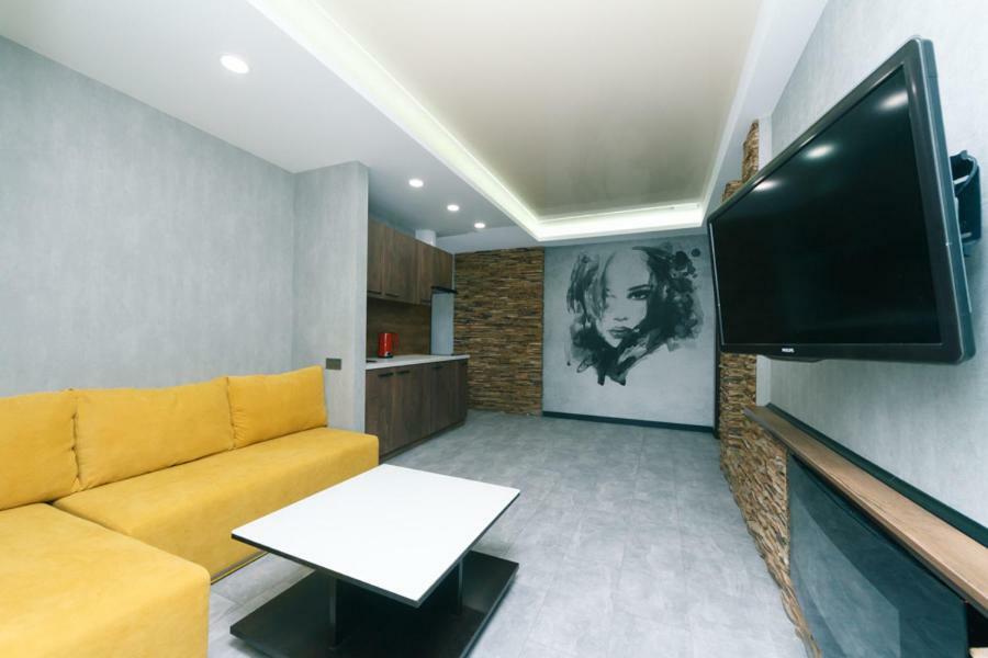 Hotrent City Kyjev Exteriér fotografie